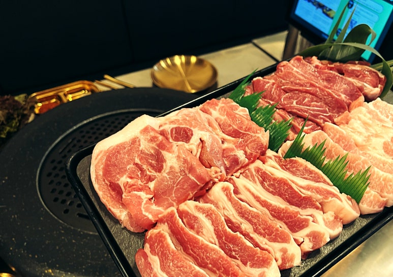 명품참숯화로구이 이미지