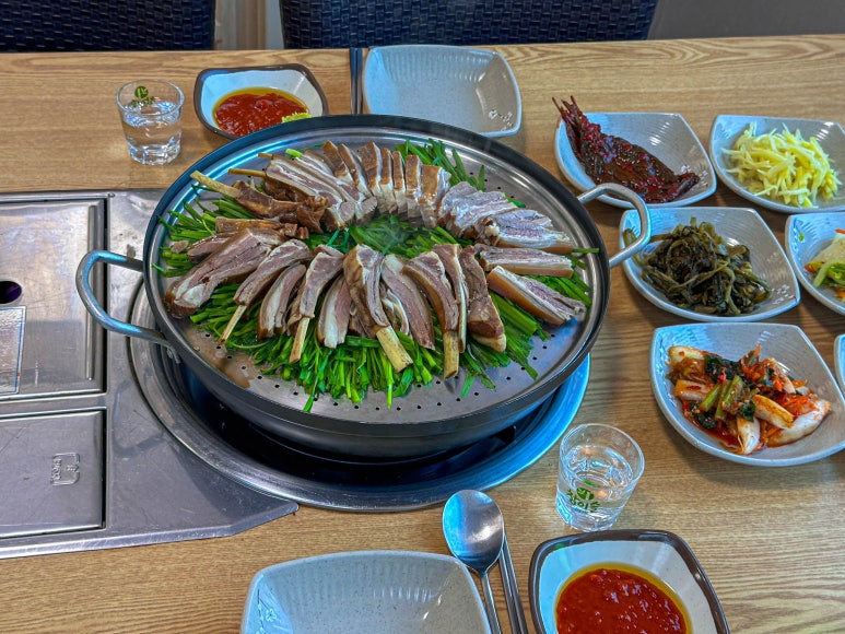 청솔흑염소 이미지