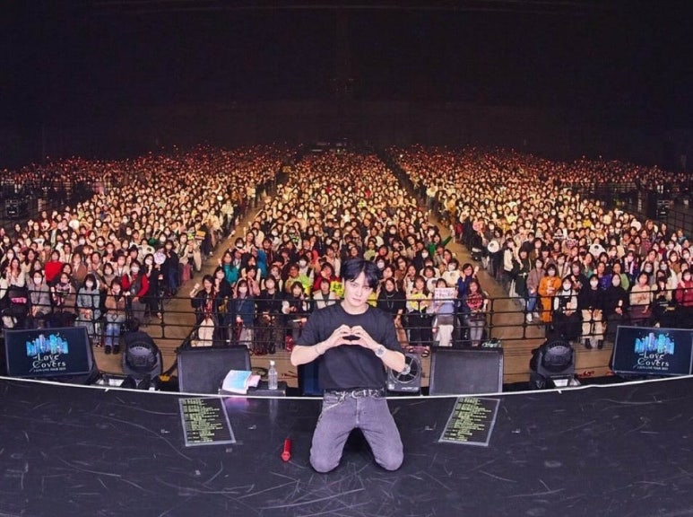 SAMSUNG TOUR 이미지