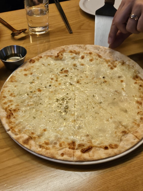 치어스호계점 이미지