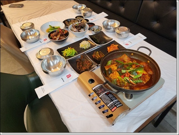 정다운식당 이미지