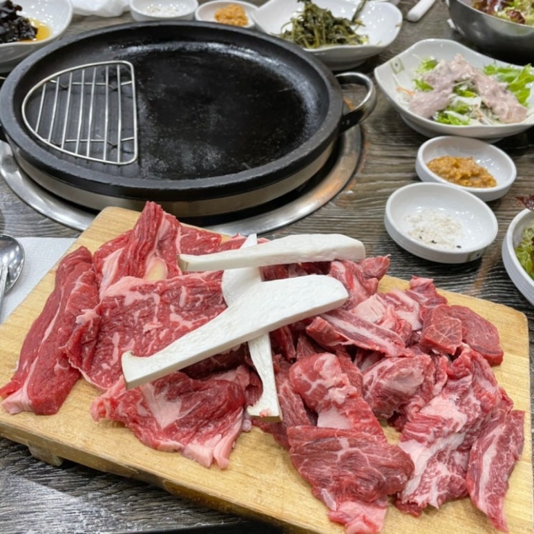 사월식당 이미지
