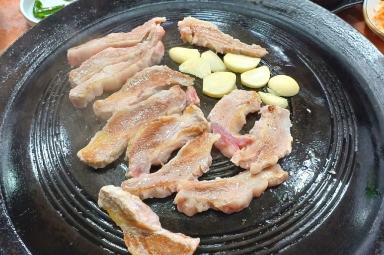 또치네삼겹살 이미지