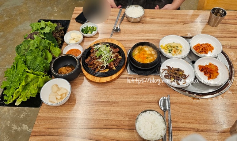 더고기앤쌈밥 이미지