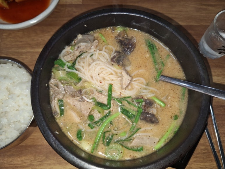 옥이국밥 이미지