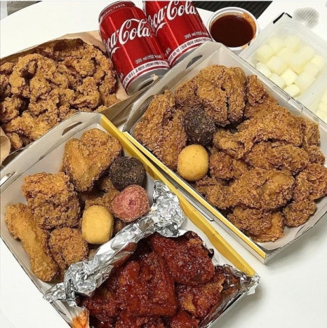 비비큐치킨 이미지