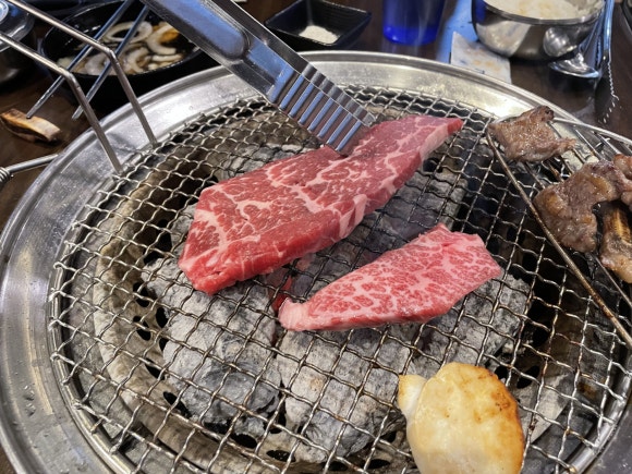웃소한우 이미지