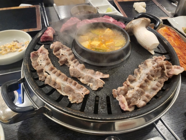으네식당 이미지