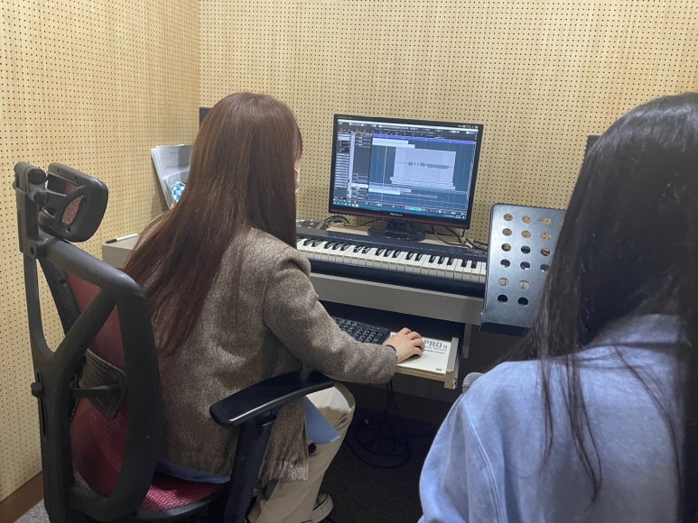 톤실용음악학원 이미지