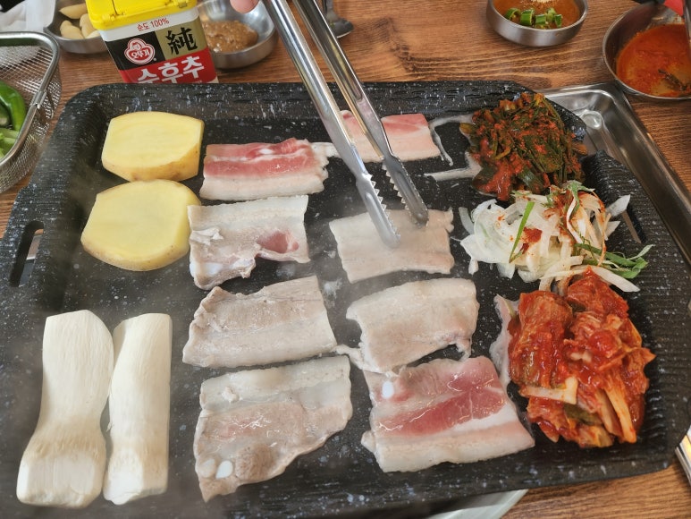 지글지글삼겹살 이미지