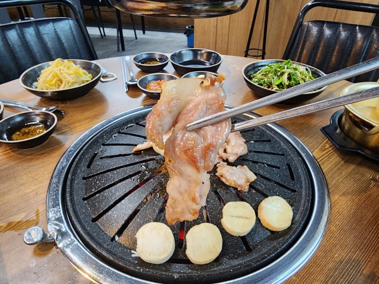 돈뼈락 이미지