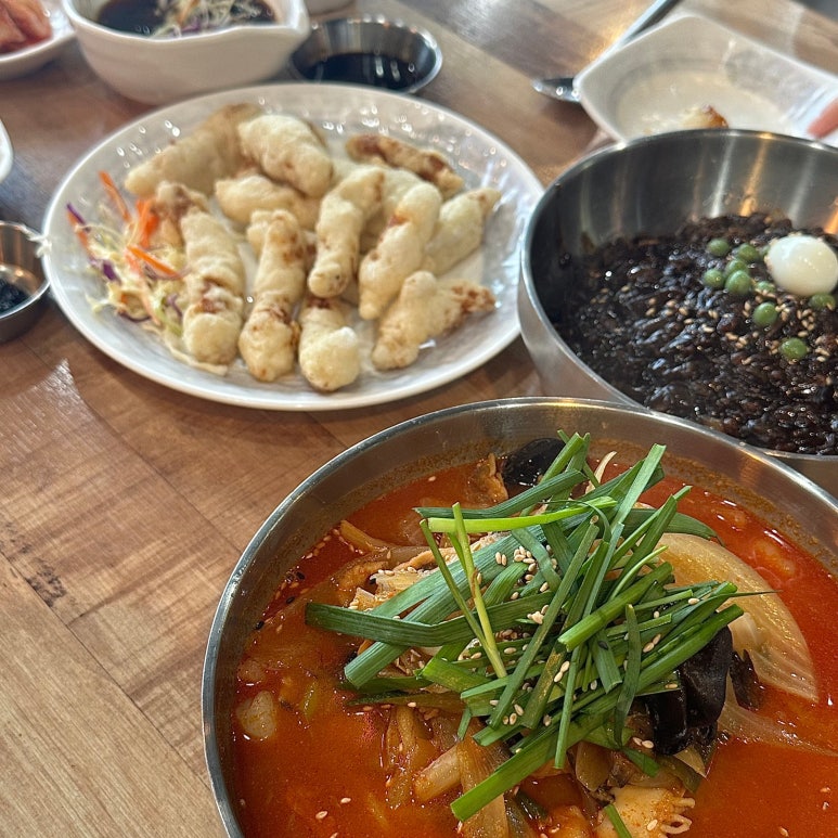 빡빡이 짬뽕짜장 이미지
