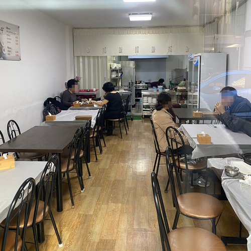 버드나무 식당 이미지