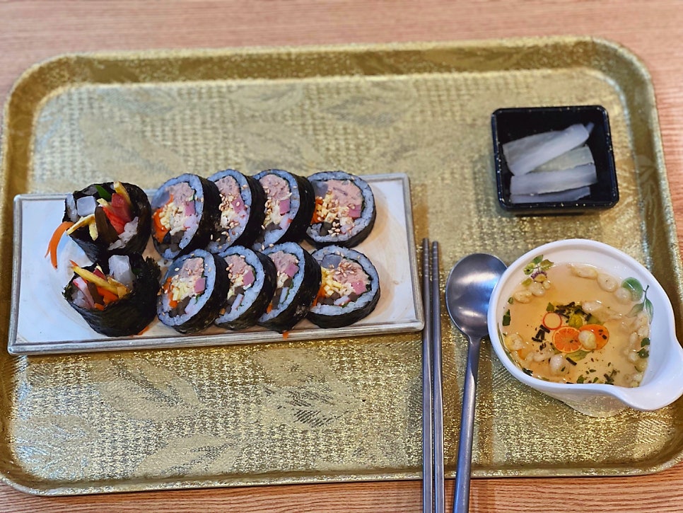 티파니롤김밥 이미지