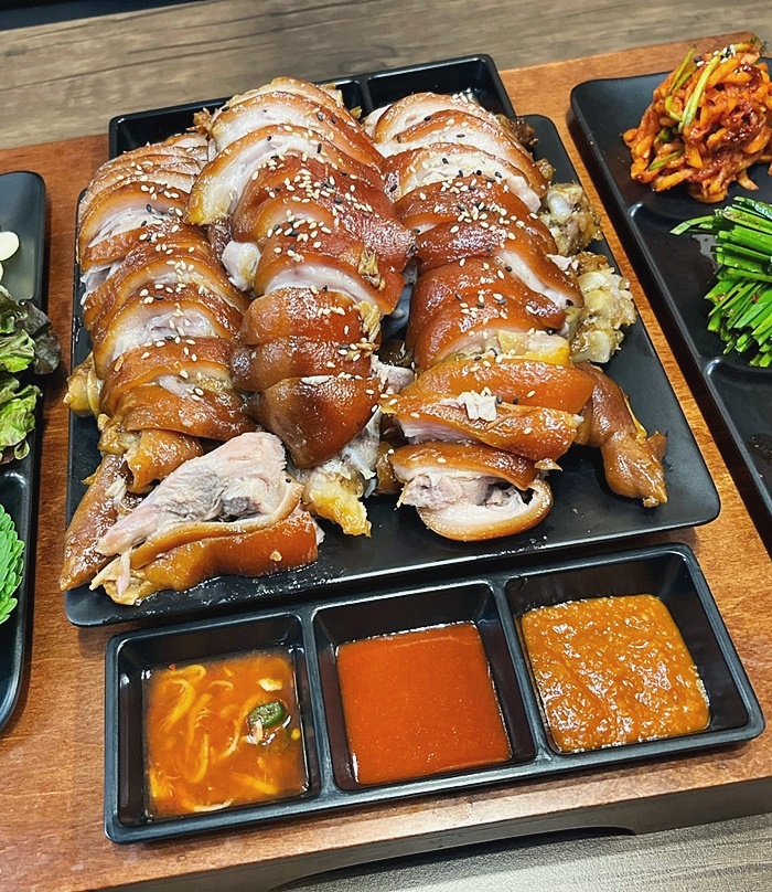 엄청난족발 이미지