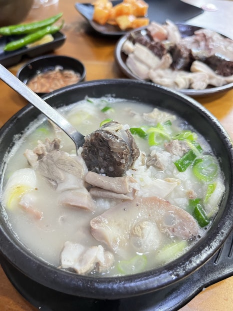 삼거리 사골 순대국 이미지