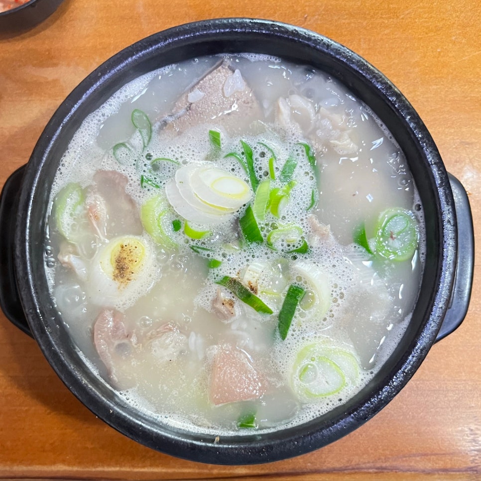 삼거리 사골 순대국 이미지