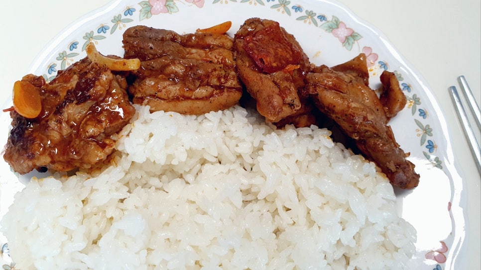 꾸브라꼬숯불두마리치킨충주점 이미지