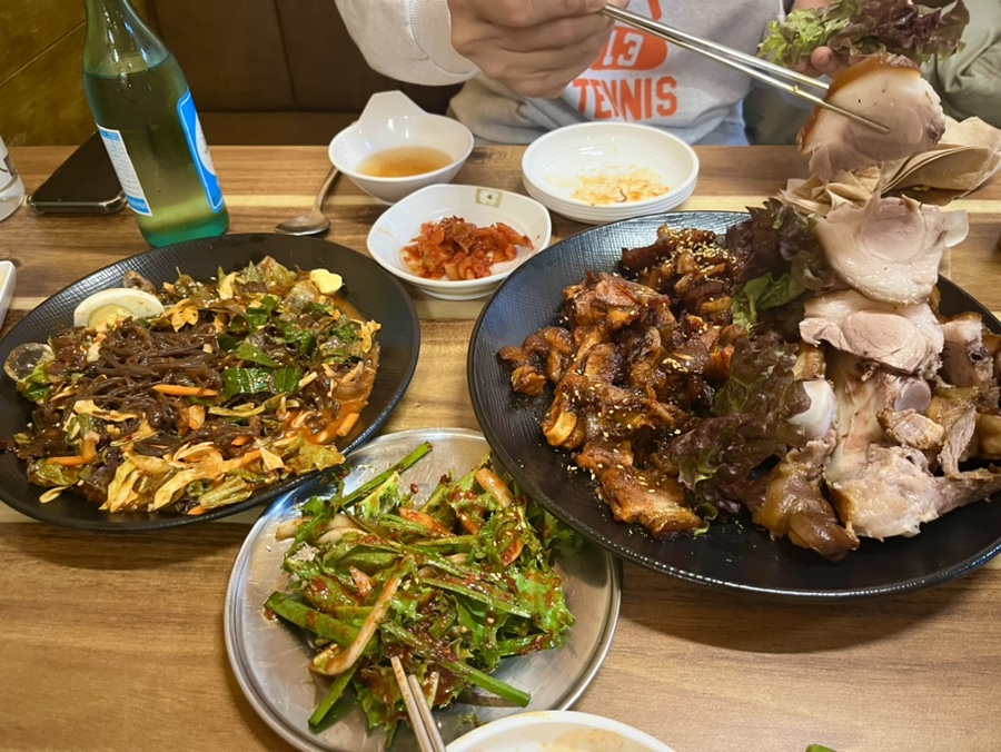 신장터족발돼지국밥 이미지
