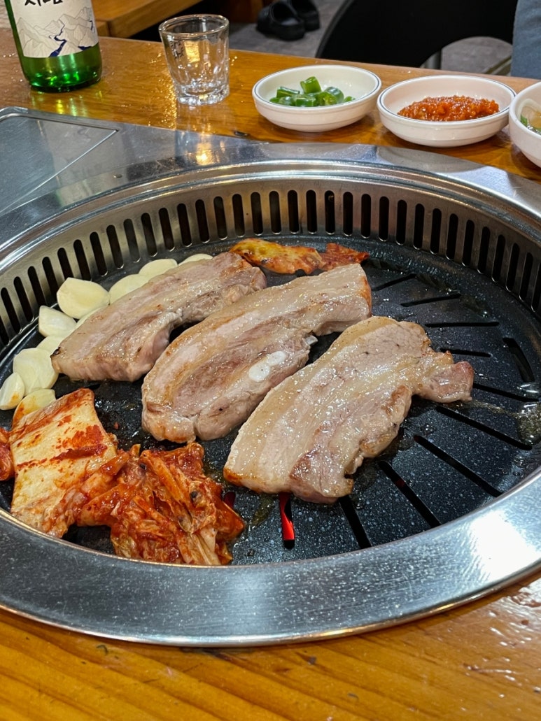 돈돈숯불갈비 이미지