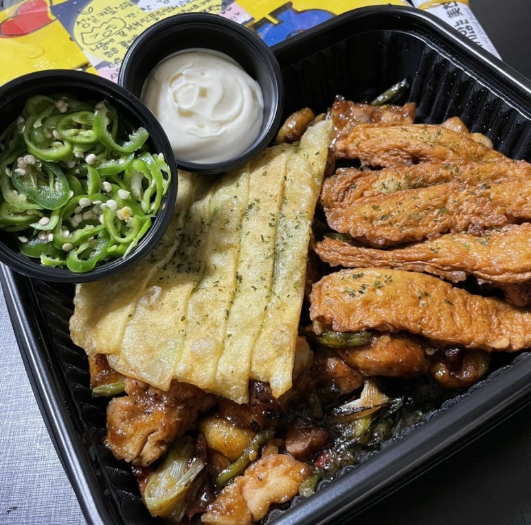 기영이숯불두마리치킨화성 이미지