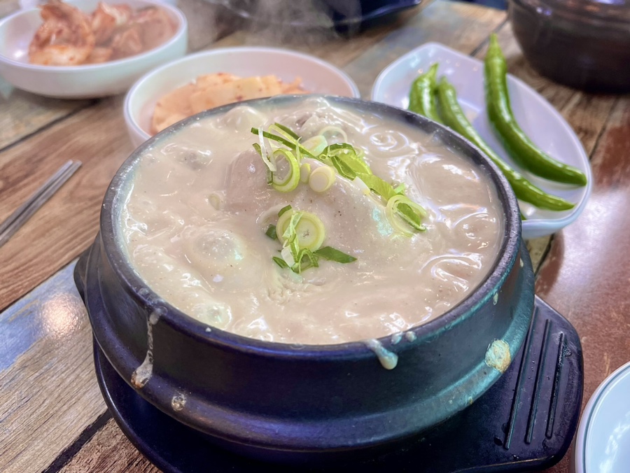 중동본가삼계탕 이미지