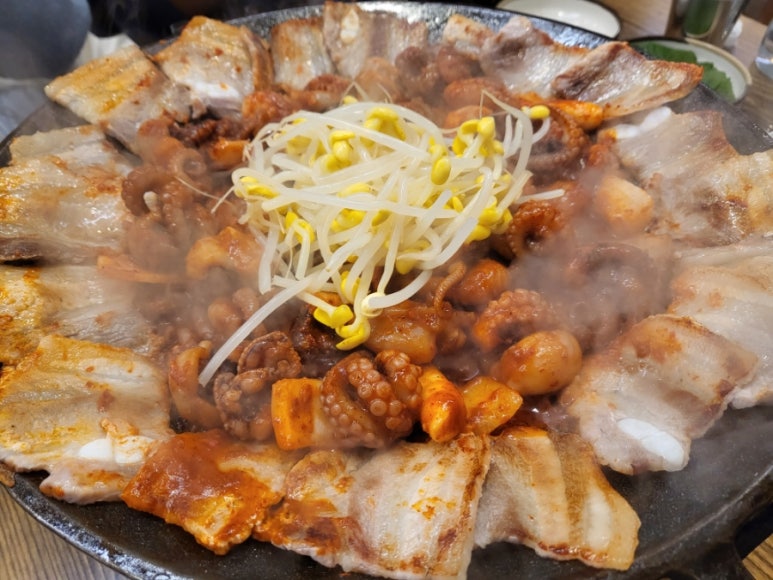 장충쭈꾸미&양푼김치탕 이미지