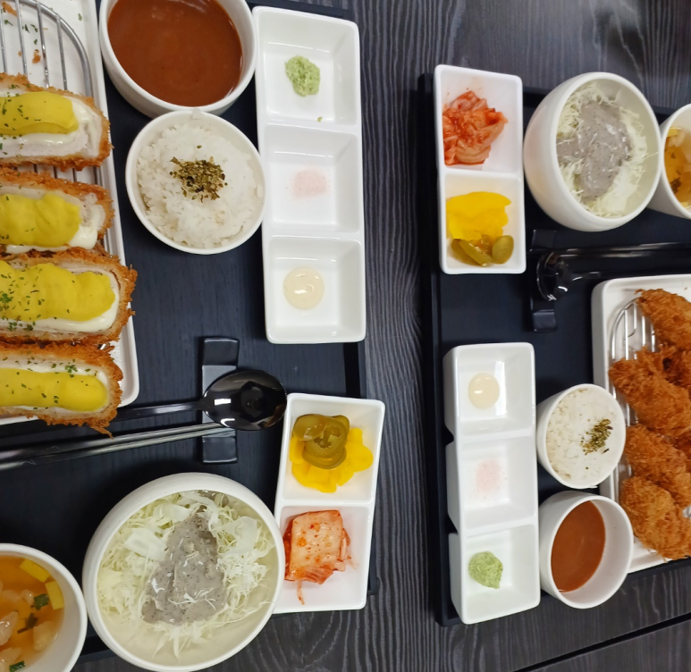 백돈 식사점 이미지