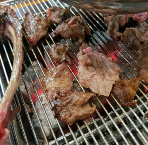 구수한 양꼬치 이미지