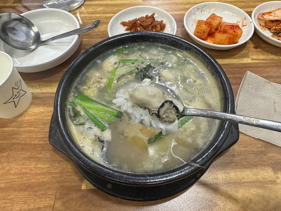조가네굴국밥 이미지