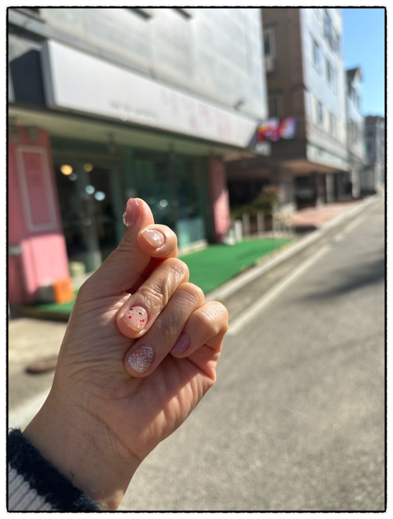 네일더감동 이미지