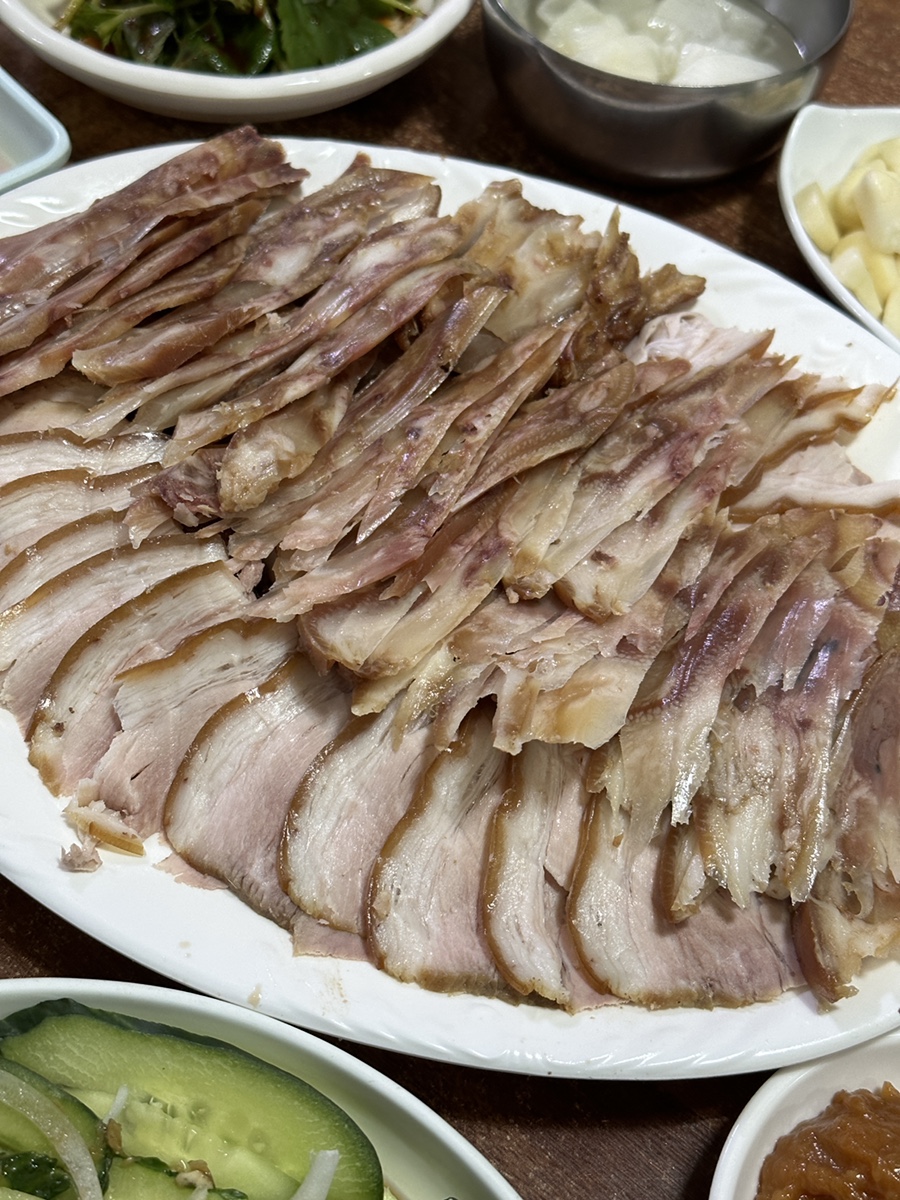 장춘왕족발 이미지