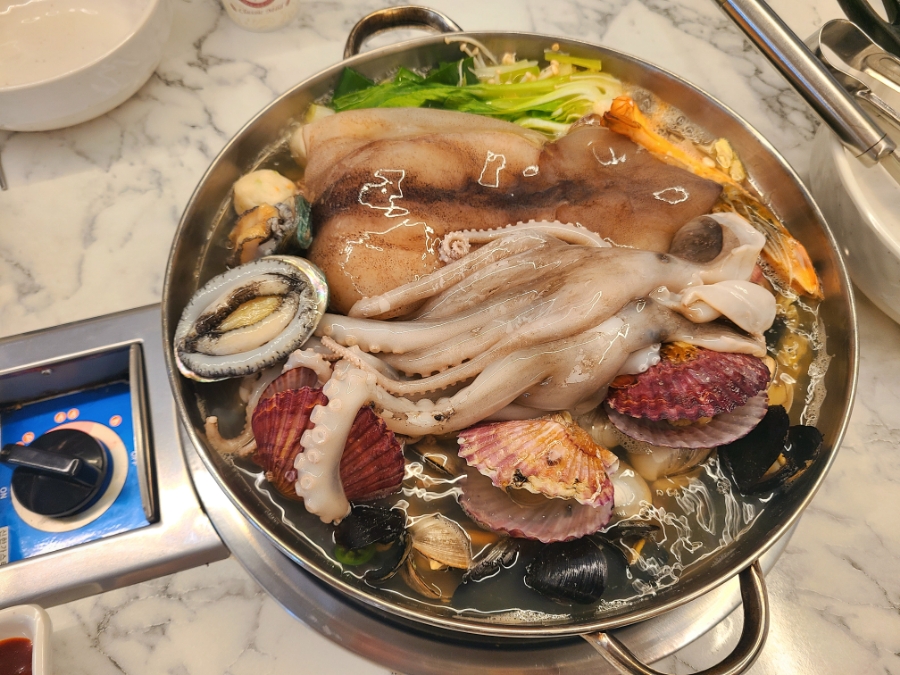 바다에서온해물샤브칼국수 이미지