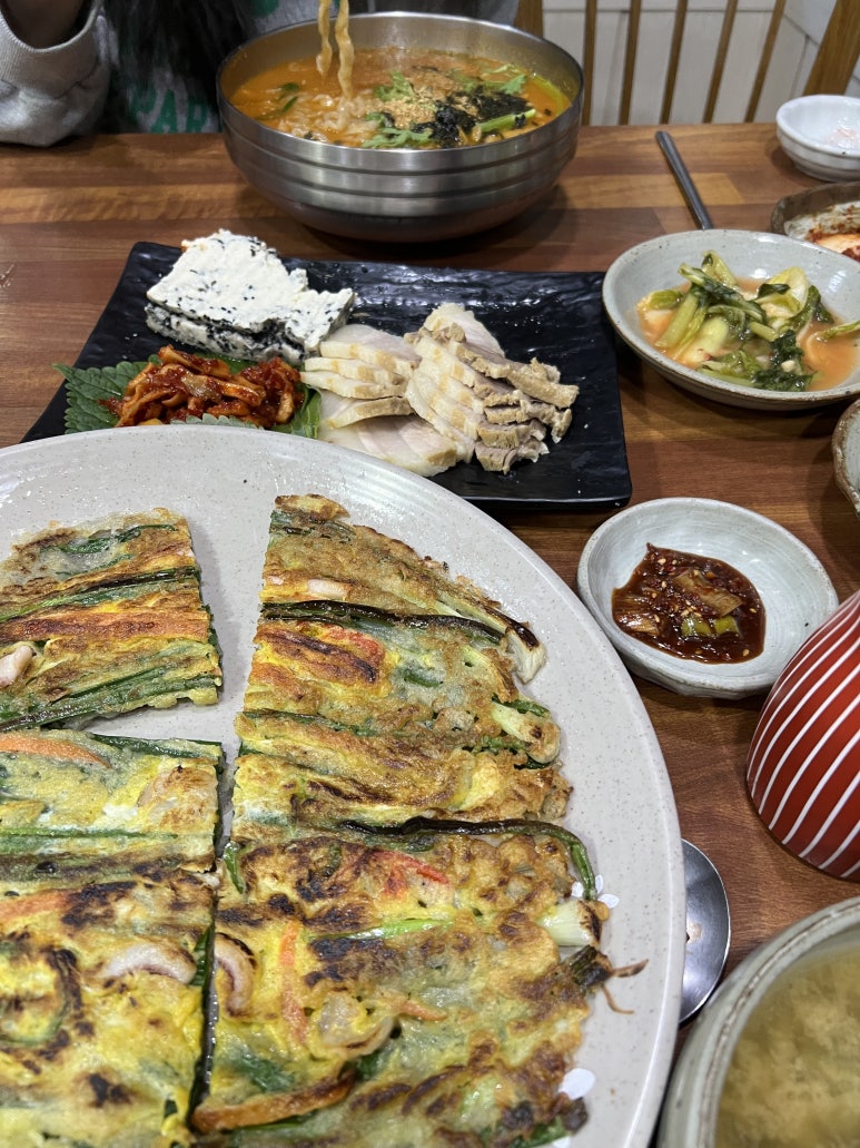 흥부네손칼국수 이미지