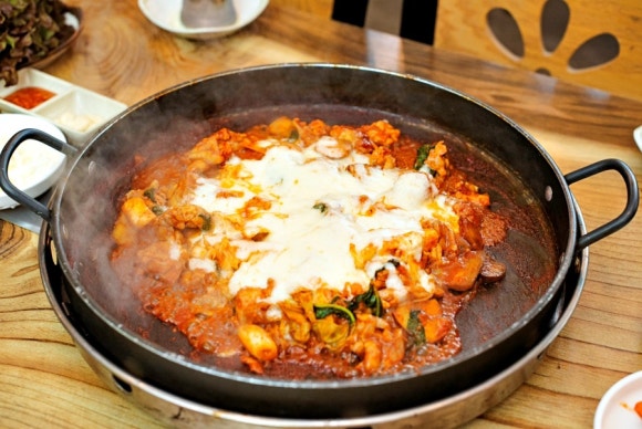 닭갈비집 이미지