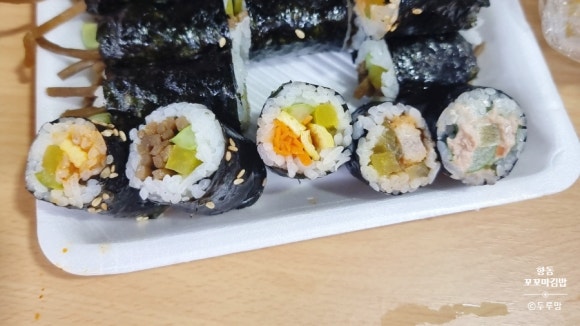 땡초꼬꼬마김밥 이미지