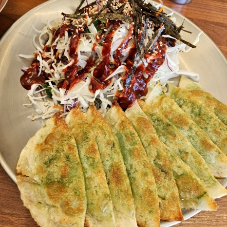 까망김밥 이미지