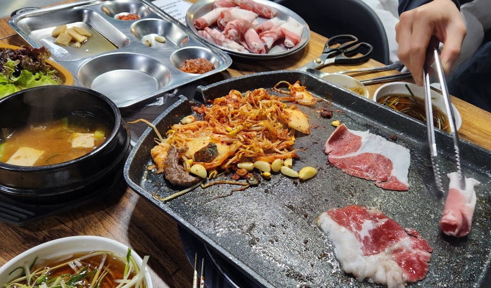 김을굽는사람들 이미지