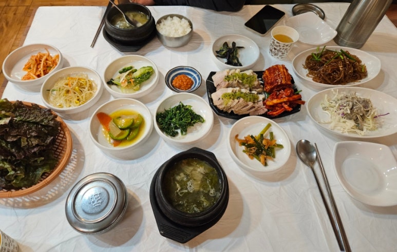 상무마늘보쌈 이미지