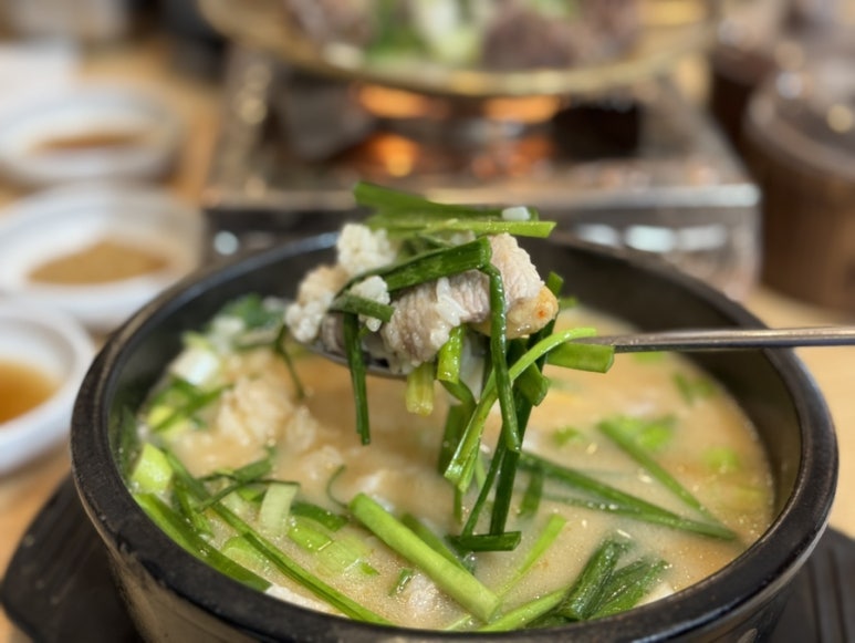 오돼지국밥 이미지