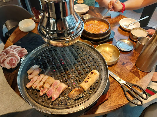 유니네식당 이미지