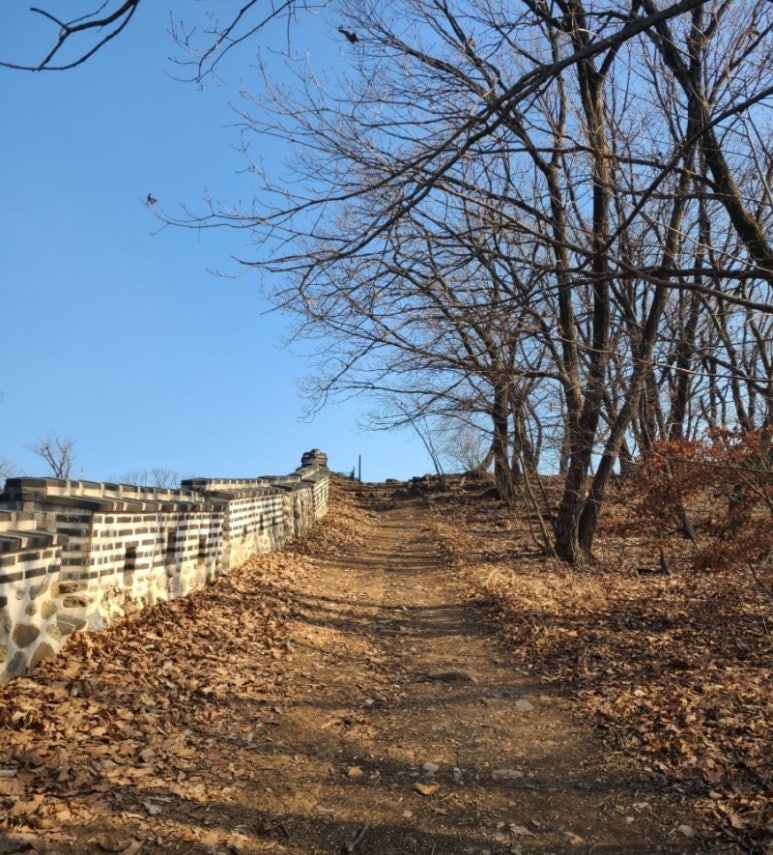 남한산(동) 정상석 이미지