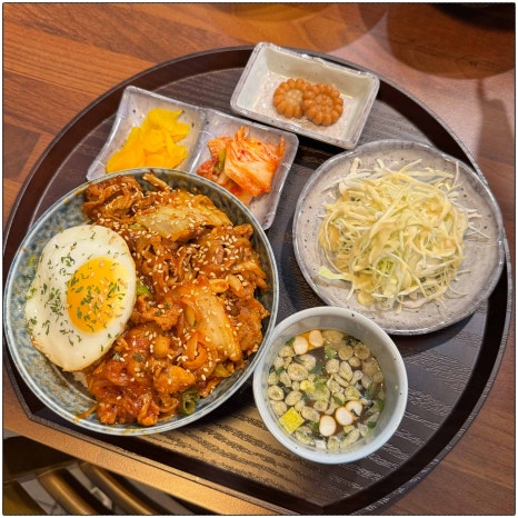 먹자덮밥 이미지
