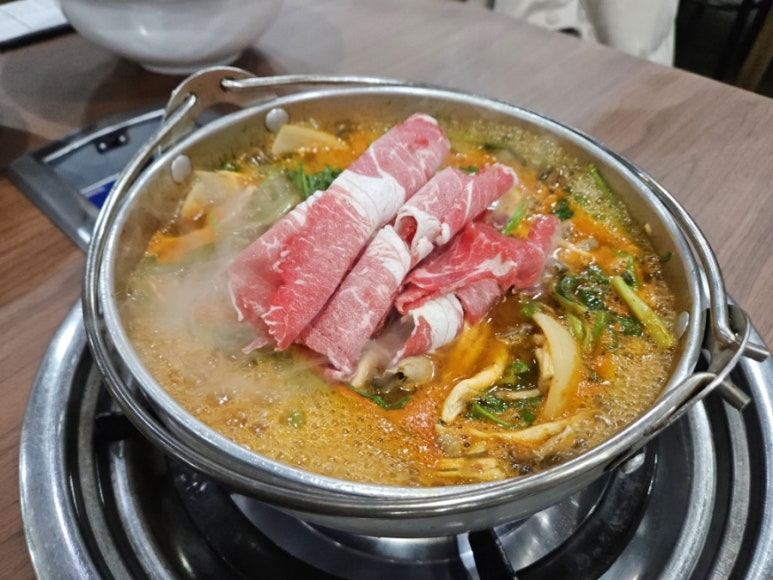 고수경샤브칼국수 이미지