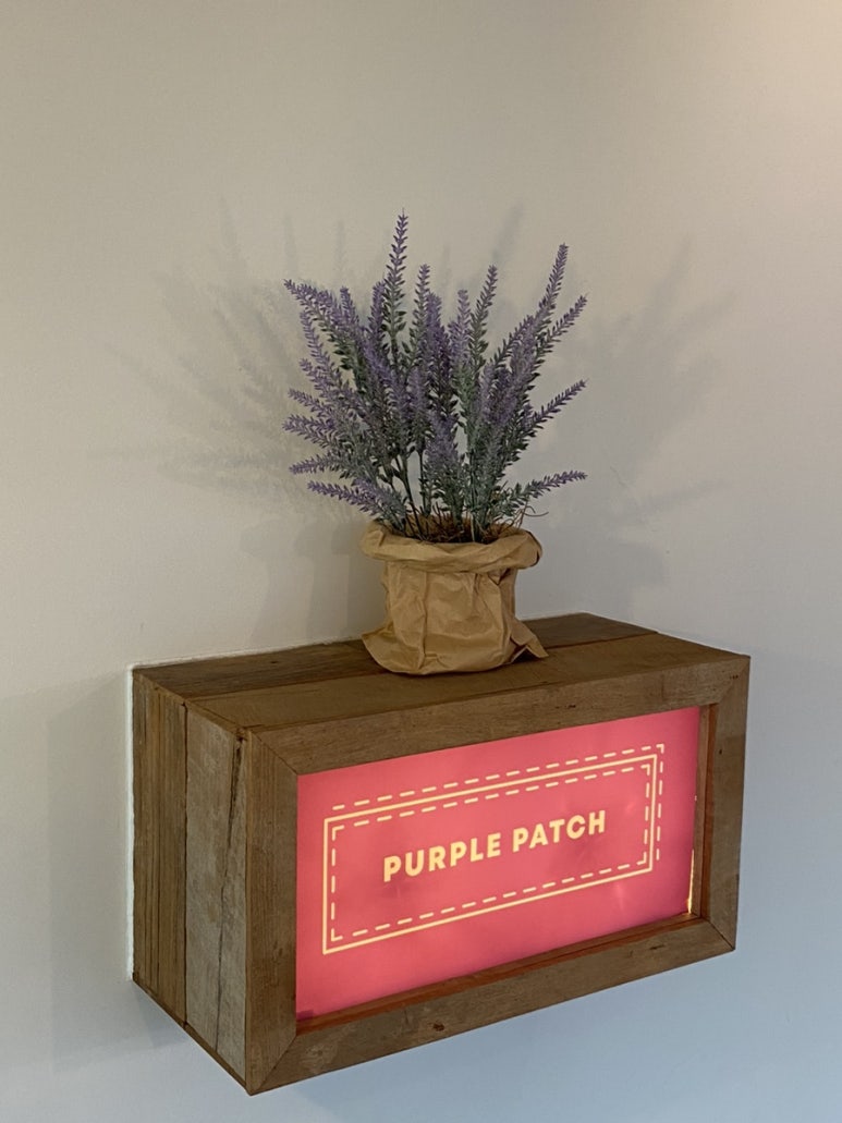 퍼플패치(PURPLE PATCH) 이미지