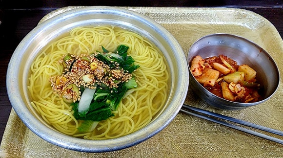 양푼이국수 이미지