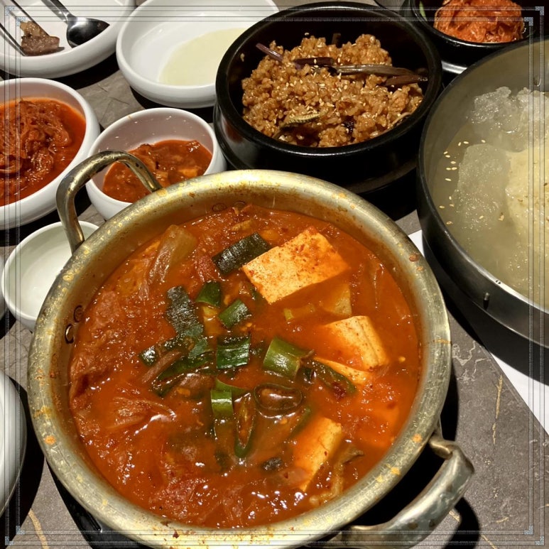 연동밀면 이미지