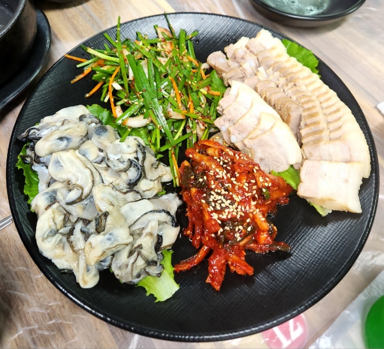 굴찌굴국밥전문점 이미지