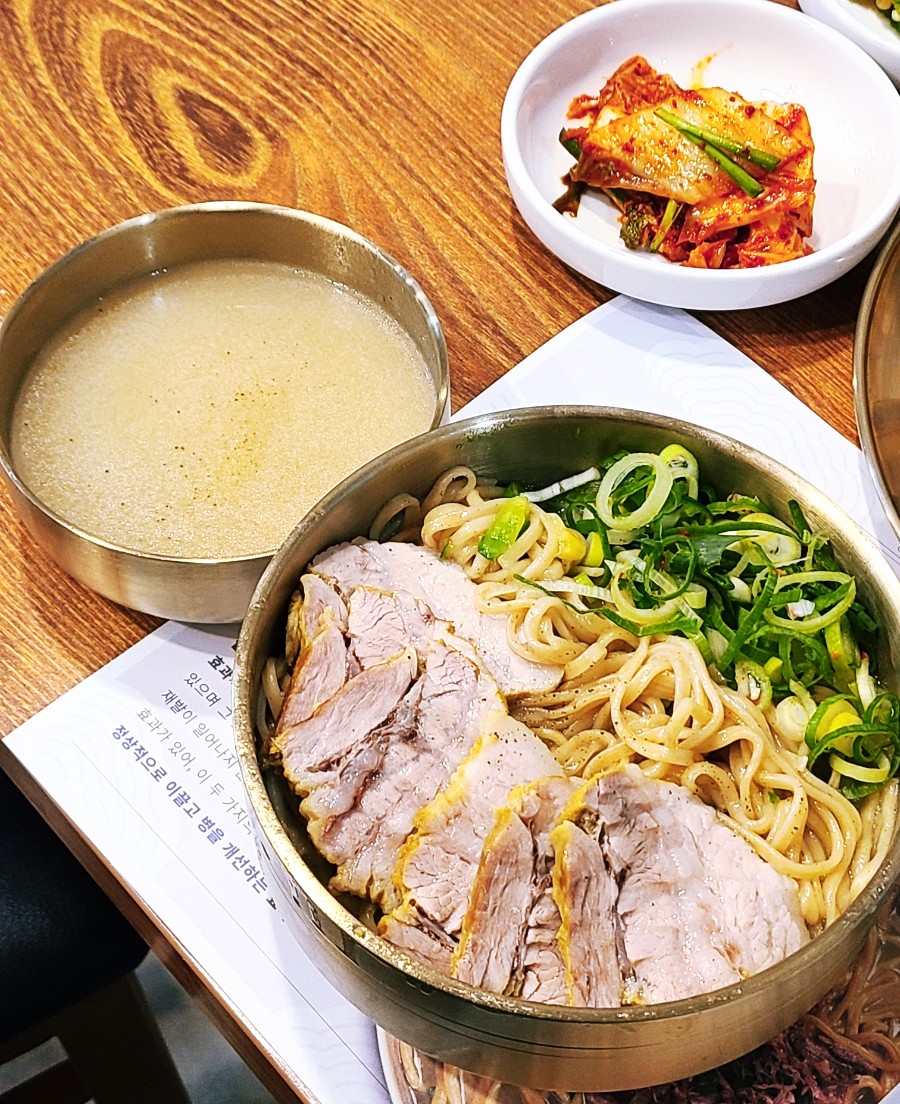 국시와막걸리 이미지