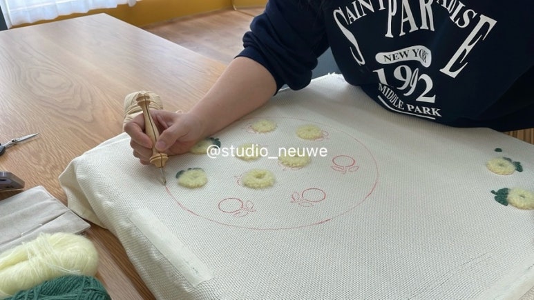느웨 이미지